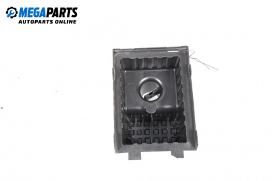 Plastic cover for Ford Maverick SUV II (02.2001 - 12.2007), 5 doors, suv