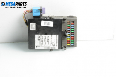 Fuse box for Renault Espace IV Minivan (11.2002 - 02.2015) 2.2 dCi (JK0H), 150 hp