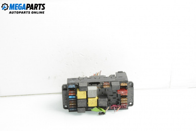 Fuse box for Mercedes-Benz C-Class Estate (S203) (03.2001 - 08.2007) C 220 CDI (203.206), 143 hp