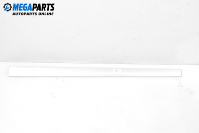 Material profilat exterior for Mercedes-Benz C-Class Estate (S203) (03.2001 - 08.2007), combi, position: fața