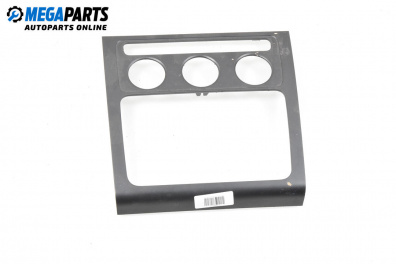 Central console for Volkswagen Touran Minivan I (02.2003 - 05.2010)