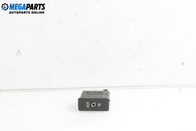 USB coupling for Mini Hatchback II (R56) (09.2006 - 11.2013) Cooper S, 174 hp