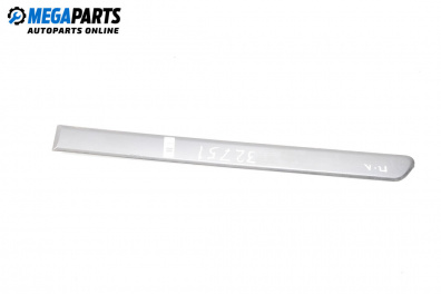 Material profilat exterior for Opel Zafira B Minivan (07.2005 - 14.2015), monovolum, position: fața