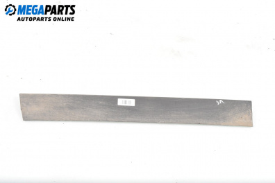 Material profilat exterior for Volkswagen Passat III Variant B5 (05.1997 - 12.2001), combi, position: stânga