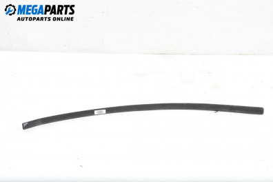 Material profilat exterior for Volkswagen Passat IV Variant B5.5 (09.2000 - 08.2005), combi, position: stânga