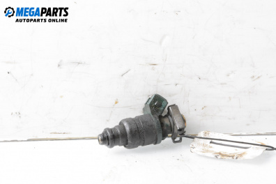 Duza benzină for Volkswagen Golf IV Hatchback (08.1997 - 06.2005) 1.6, 100 hp