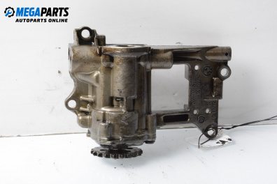 Pompă de ulei for BMW 5 Series E60 Touring E61 (06.2004 - 12.2010) 525 d, 177 hp
