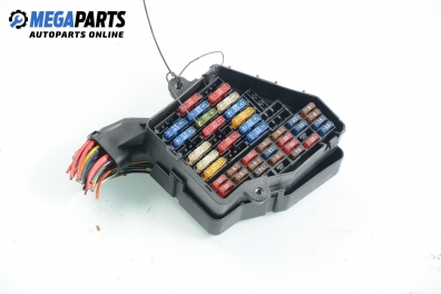 Fuse box for Volkswagen New Beetle 2.0, 115 hp, 2002