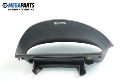 Interior plastic for Renault Laguna II (X74) 1.9 dCi, 120 hp, station wagon, 2001