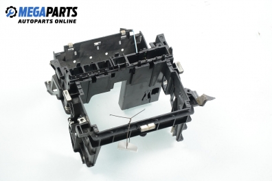 Consolă centrală, volan pe dreapta for Audi A3 (8P) 1.9 TDI, 105 hp, 5 uși, 2008