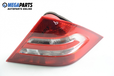 Tail light for Mercedes-Benz C-Class 203 (W/S/CL) 1.8 Kompressor, 143 hp, sedan automatic, 2004, position: right
