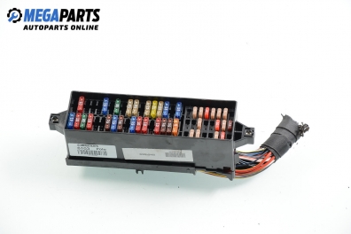 Fuse box for Volkswagen Polo (6R/6C) 1.2, 60 hp, 5 doors, 2010