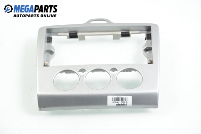Central console for Ford Focus II 1.6 TDCi, 109 hp, station wagon, 2005