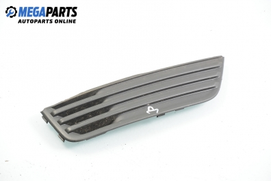 Gitter im stoßstange for Ford Focus II 1.6 TDCi, 109 hp, combi, 2005, position: rechts