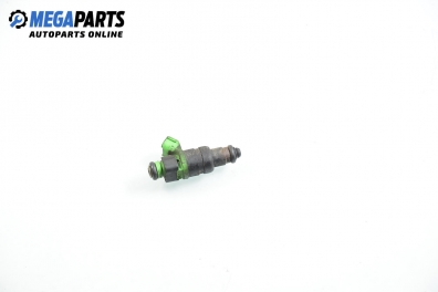 Gasoline fuel injector for Volkswagen Passat (B5; B5.5) 2.0, 115 hp, sedan, 2001