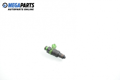 Gasoline fuel injector for Volkswagen Passat (B5; B5.5) 2.0, 115 hp, sedan, 2001