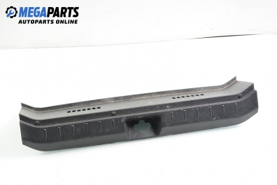 Plastic inside rear trunk cargo scuff plate for Nissan Note 1.6, 110 hp, 2009