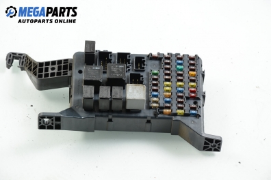 Tablou cu siguranțe for Ford Mondeo Mk III 2.0 16V TDDi, 115 hp, combi, 2001