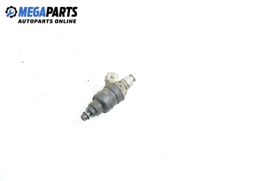 Gasoline fuel injector for Audi A4 (B5) 1.6, 100 hp, sedan, 1996