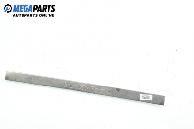 Door sill scuff for Mercedes-Benz M-Class W163 2.7 CDI, 163 hp automatic, 2000, position: front - right
