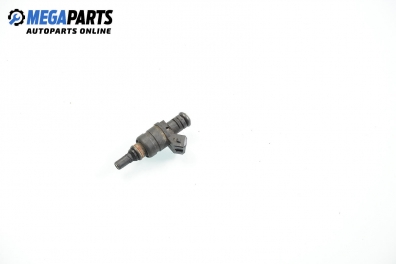 Gasoline fuel injector for BMW 3 (E46) 2.0, 163 hp, station wagon automatic, 2004