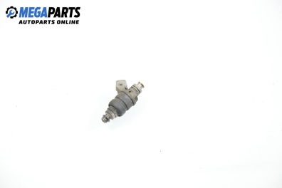 Gasoline fuel injector for Audi A3 (8L) 1.8, 125 hp, 3 doors, 1997