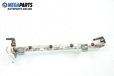 Fuel rail for Ford Fiesta V 1.4 16V, 80 hp, 5 doors, 2002