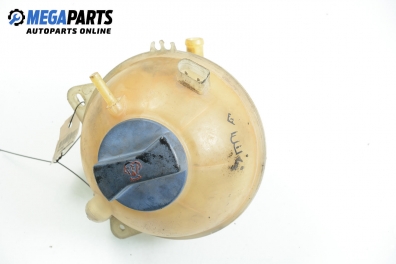 Behälter für frostschutzmittel for Volkswagen Bora 1.9 TDI, 90 hp, sedan, 1999