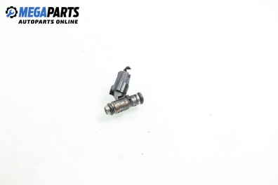 Gasoline fuel injector for Volkswagen Bora 1.6 16V, 105 hp, sedan, 2001