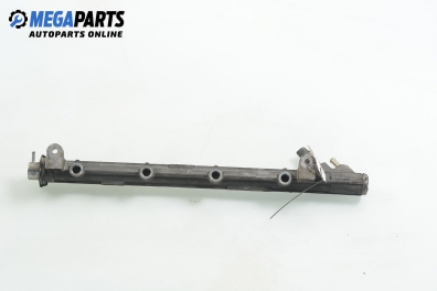 Fuel rail for Fiat Coupe 1.8 16V, 131 hp, 1999