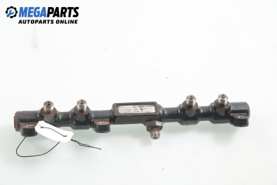 Fuel rail for Ford Mondeo Mk III 2.0 TDCi, 130 hp, station wagon automatic, 2005 Delphi