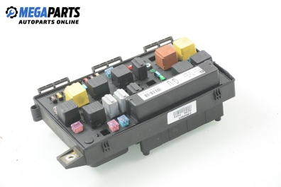Fuse box for Opel Astra H 1.7 CDTI, 100 hp, hatchback, 5 doors, 2008 № GM 13 206 748