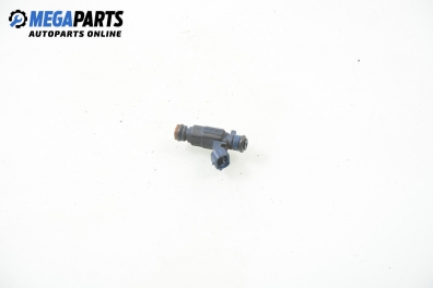 Gasoline fuel injector for Hyundai i10 1.1, 65 hp, 2008