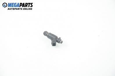Duza benzină for Volkswagen Polo (6N/6N2) 1.4, 60 hp, 3 uși, 1997