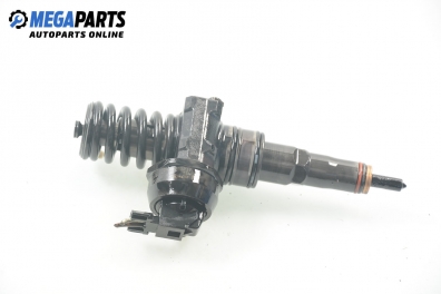 Diesel fuel injector for Volkswagen Golf Plus 1.9 TDI, 105 hp, 2005 № 038 130 073 AG