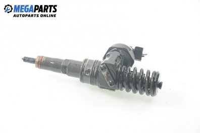 Diesel fuel injector for Volkswagen Golf Plus 1.9 TDI, 105 hp, 2005 № 038 130 073 AG