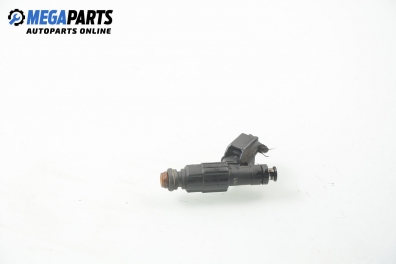Gasoline fuel injector for Ford C-Max 1.8, 125 hp, 2005