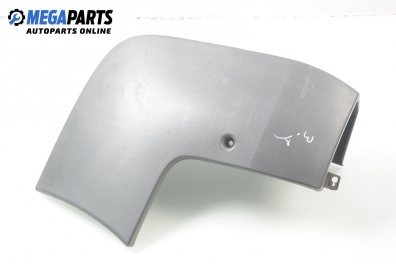 Part of rear bumper for Renault Trafic 1.9 dCi, 101 hp, truck, 2004, position: right