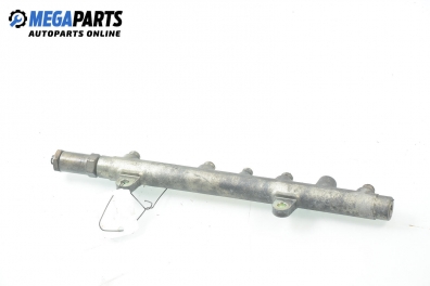 Fuel rail for Renault Trafic 1.9 dCi, 101 hp, truck, 2004