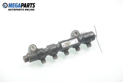 Fuel rail for Ford Fiesta V 1.4 TDCi, 68 hp, 5 doors, 2007