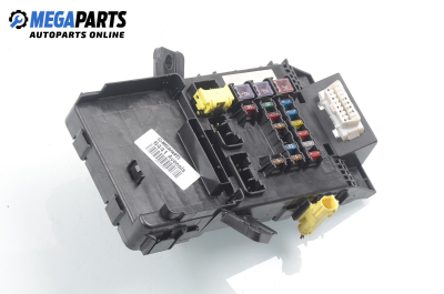 Fuse box for Toyota Avensis 2.0 D-4D, 110 hp, station wagon, 2002