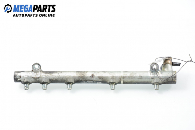 Fuel rail for Mercedes-Benz C-Class 203 (W/S/CL) 2.2 CDI, 143 hp, station wagon automatic, 2003 Bosch