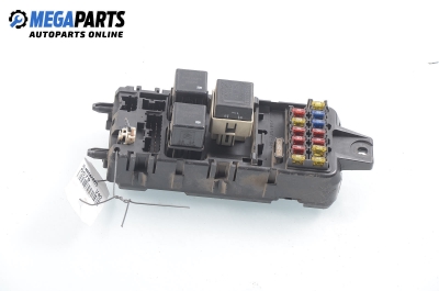 Fuse box for Volvo S40/V40 1.9 T4, 200 hp, station wagon automatic, 1998