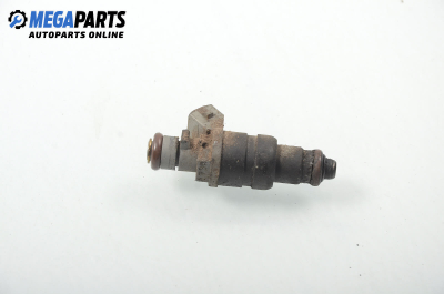 Benzineinspritzdüse for Mercedes-Benz C-Klasse 202 (W/S) 1.8, 122 hp, sedan, 1994