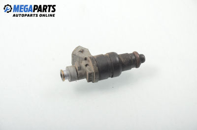 Benzineinspritzdüse for Mercedes-Benz C-Klasse 202 (W/S) 1.8, 122 hp, sedan, 1994