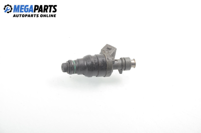 Benzineinspritzdüse for Mercedes-Benz C-Klasse 202 (W/S) 2.2, 150 hp, sedan, 1997