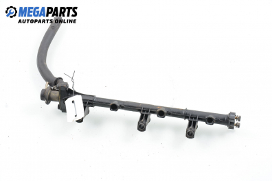 Fuel rail for Hyundai Sonata III 2.0 16V, 125 hp, sedan, 1997