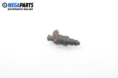 Gasoline fuel injector for Opel Omega B 2.0 16V, 136 hp, station wagon, 1997