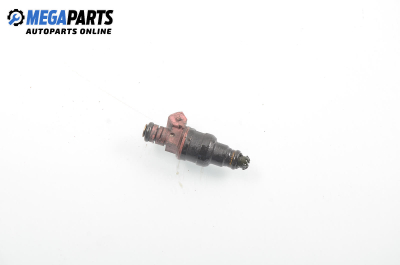 Gasoline fuel injector for BMW 5 (E39) 2.8, 193 hp, station wagon automatic, 1997