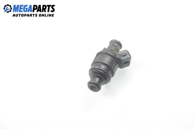 Gasoline fuel injector for Volvo S40/V40 1.6, 109 hp, sedan, 2000